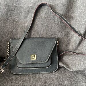 D&B crossbody